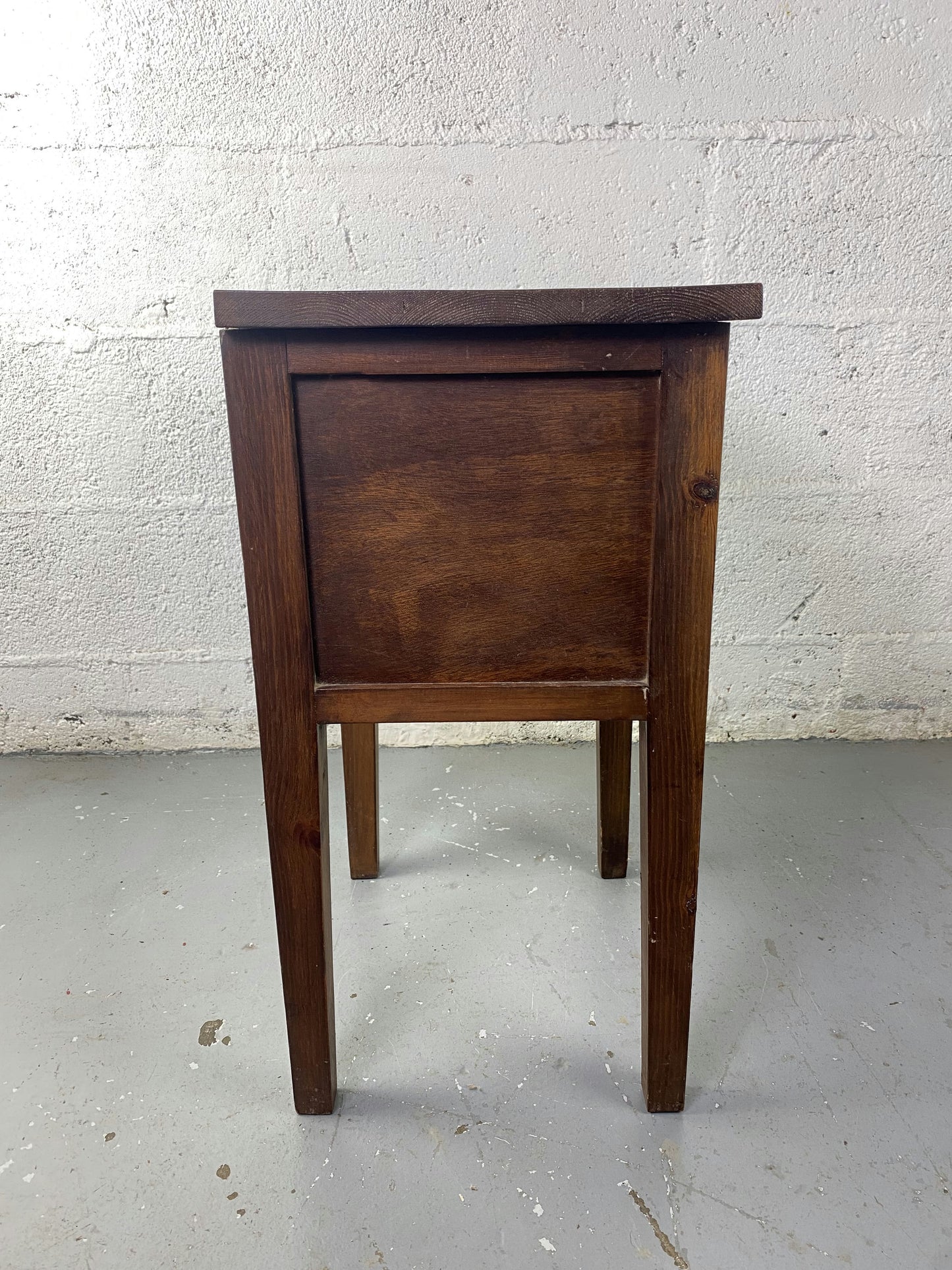 Table de chevet en bois