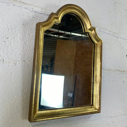 Miroir doré chapeau de gendarme