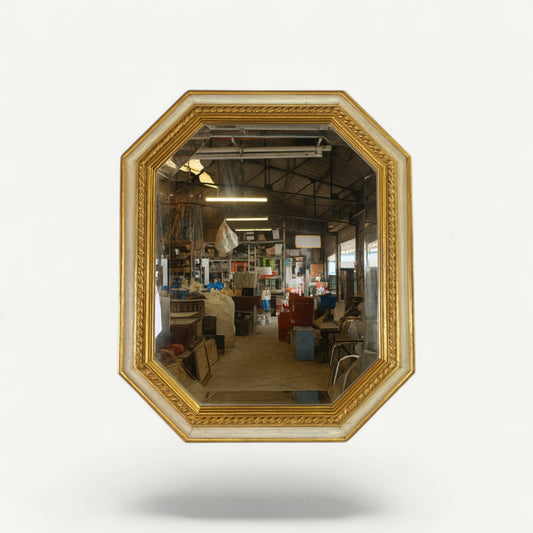 Miroir biseauté octogonale en bois mouluré peint