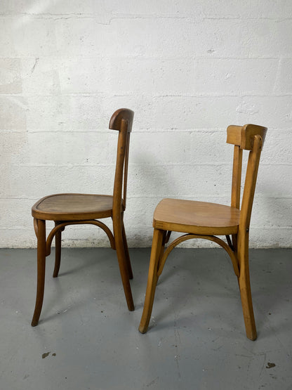 Lot de 4 chaises bistrot dépareillés