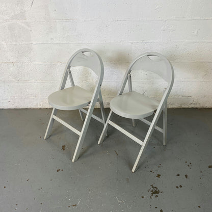 Paire de chaises pliantes Thonet blanches
