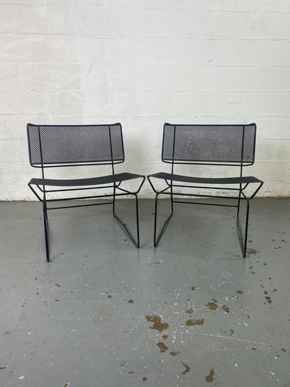 Paire de fauteuils en métal perforé collection fil par François Azambourg