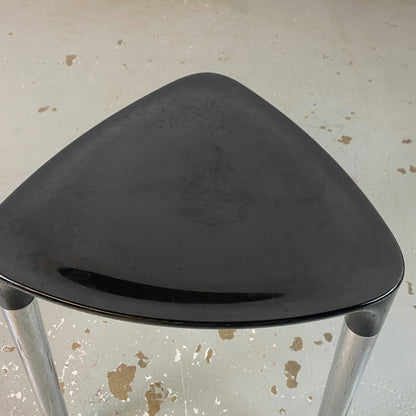 Tabouret tripode en métal YANNIS