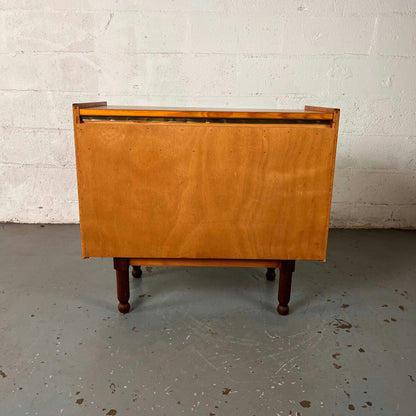 Commode en teck et formica blanc