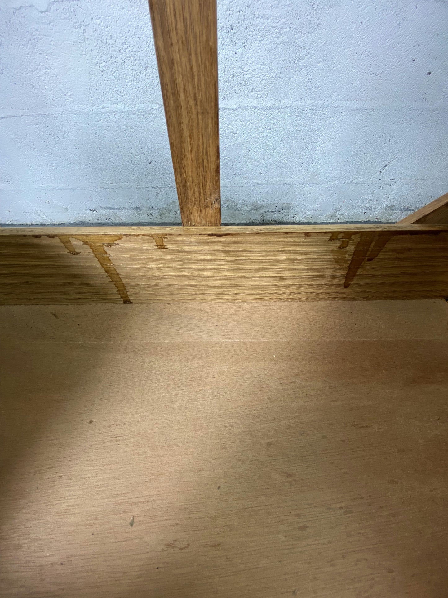 Travailleuse en bois